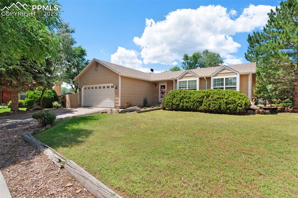 443 Red Mountain Ct., Colorado Springs, CO 80919