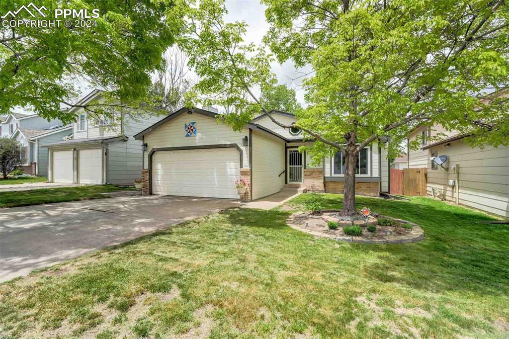 5148 Stillwater Dr., Colorado Springs, CO 80923