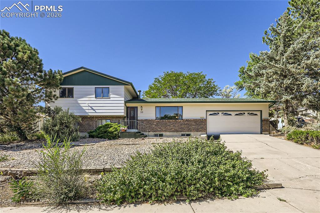 33 Briargate Ter., Pueblo, CO 81001