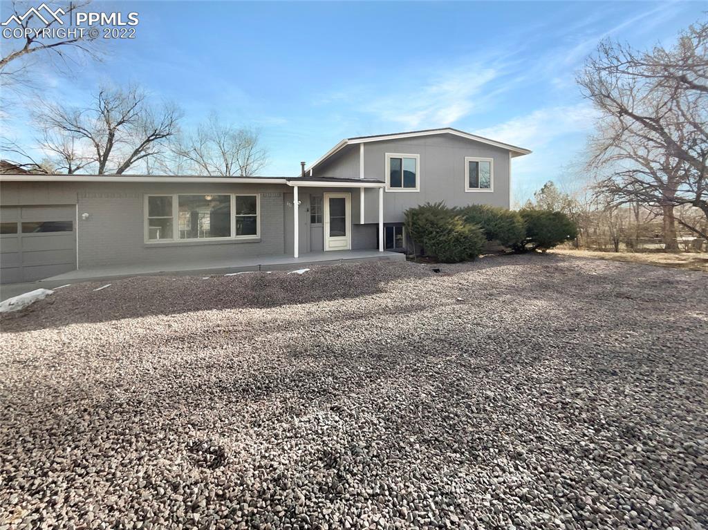 611 Chamberlin Ave., Colorado Springs, CO 80906