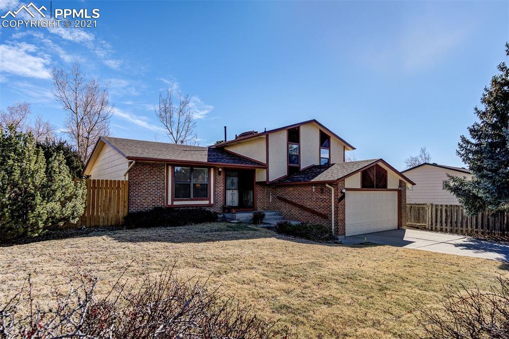 7825 Chimney Ter., Colorado Springs, CO 80920