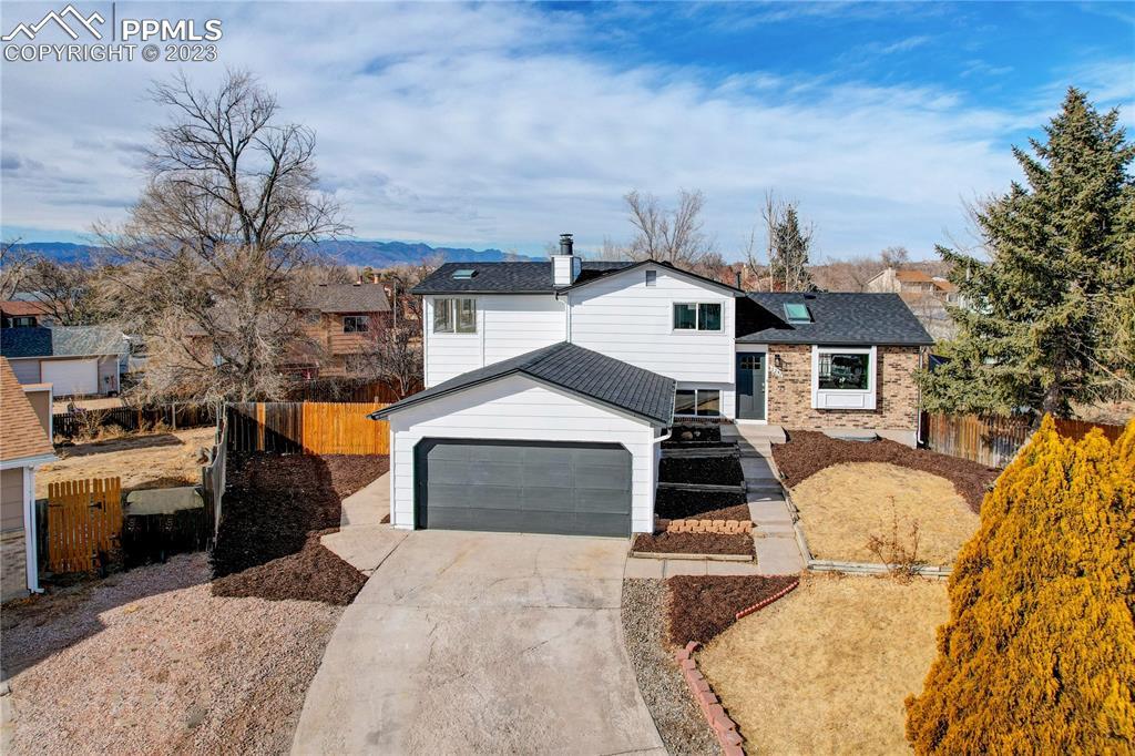 1242 Jet Wing Dr., Colorado Springs, CO 80916