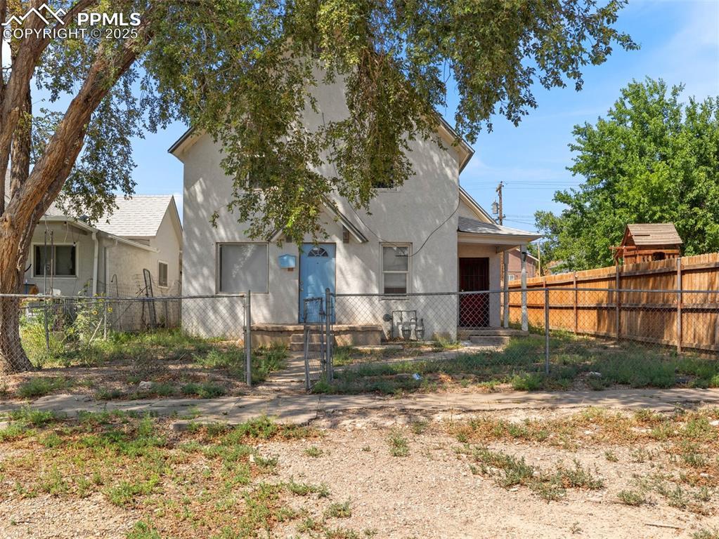 805 E 7th St., Pueblo, CO 81001