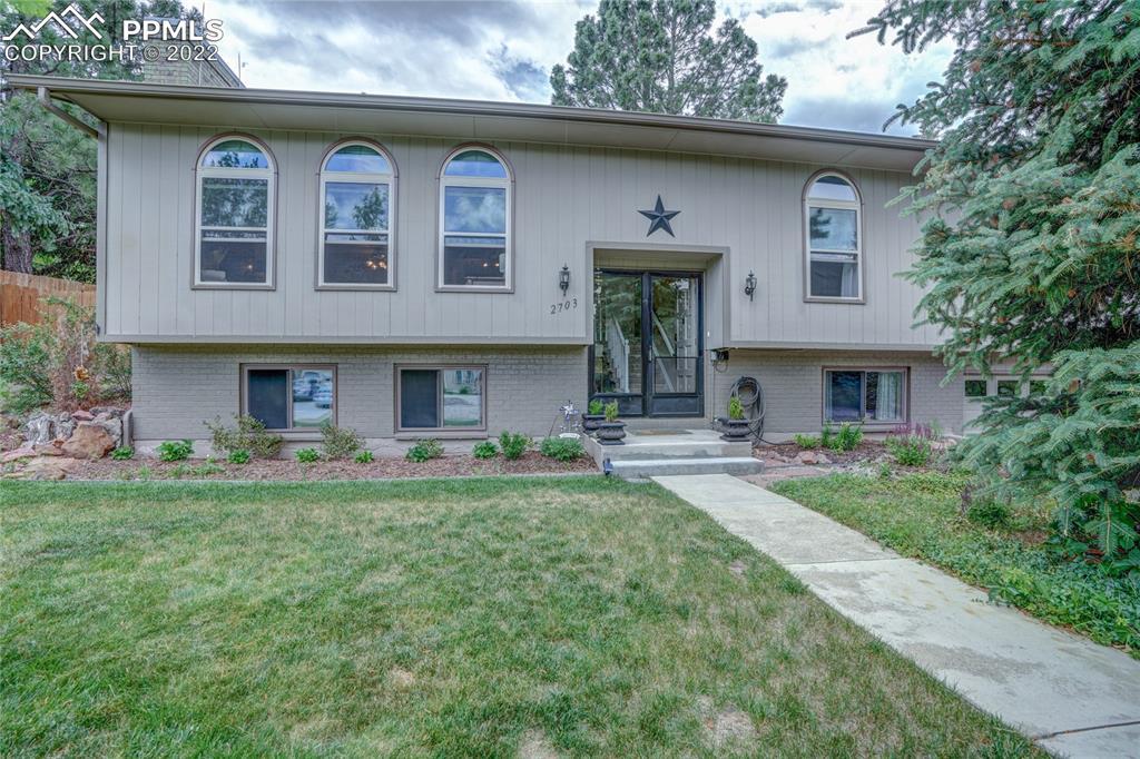 2703 Northcrest Dr., Colorado Springs, CO 80918
