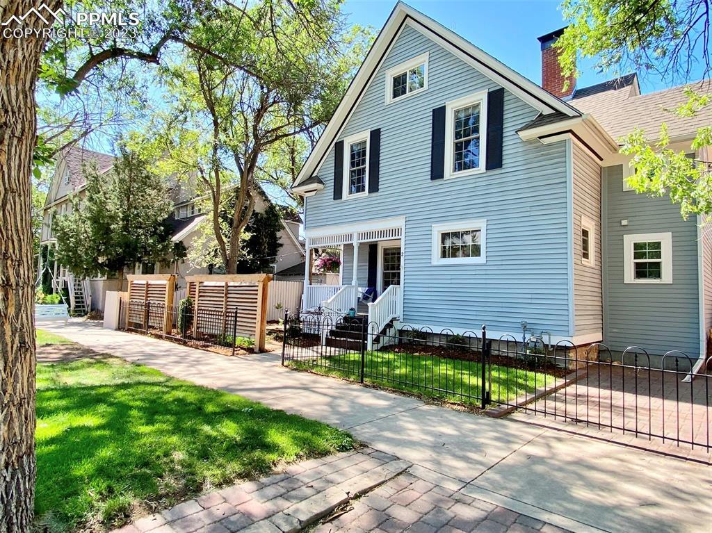 21 E Caramillo St., Colorado Springs, CO 80907