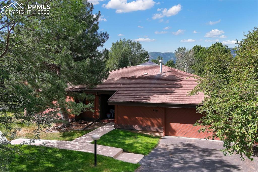 210 Spring Grove Way, Colorado Springs, CO 80906