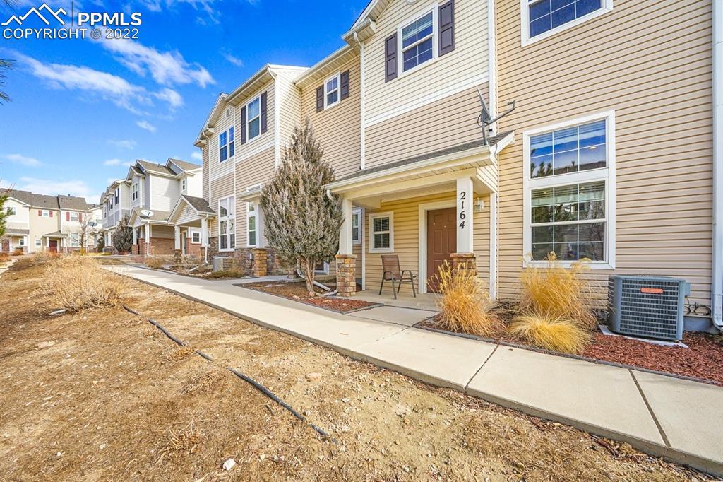 2164 Squawbush Ridge Grove, Colorado Springs, CO 80910