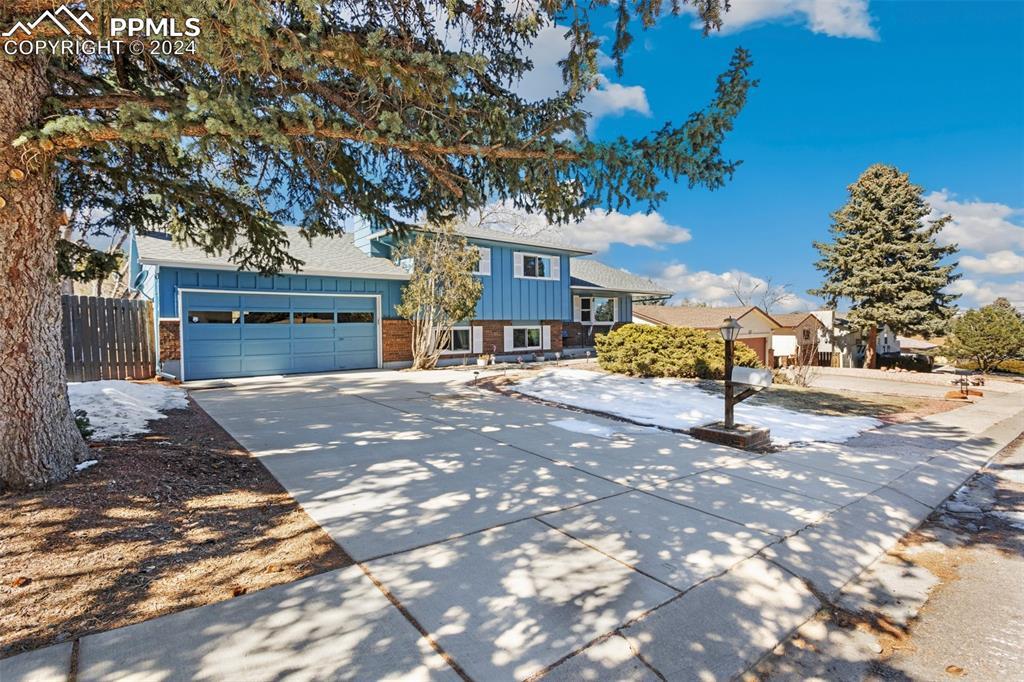 6328 Ashcroft Dr., Colorado Springs, CO 80918