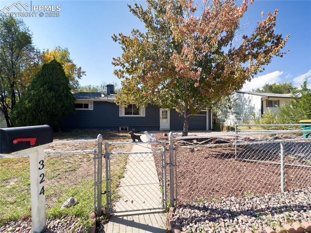 324 Davie Dr., Colorado Springs, CO 80911