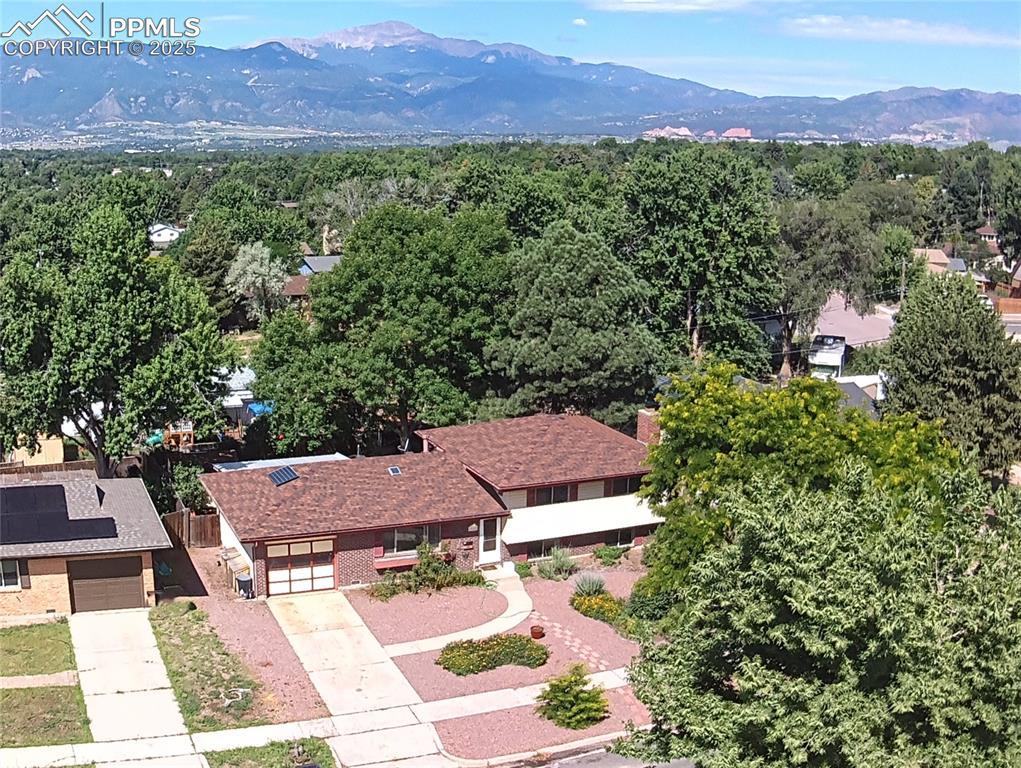1942 Warwick Ln., Colorado Springs, CO 80909