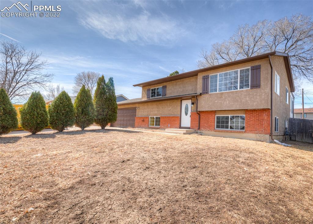 1812 Olympic Dr., Colorado Springs, CO 80910