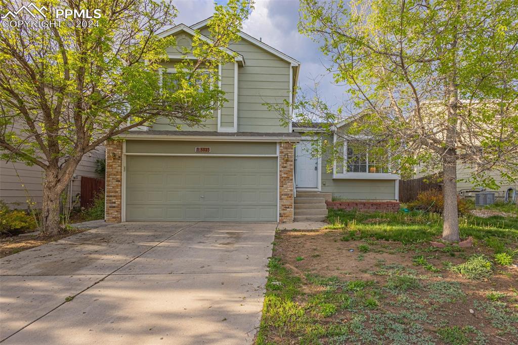 5823 Fossil Dr., Colorado Springs, CO 80923
