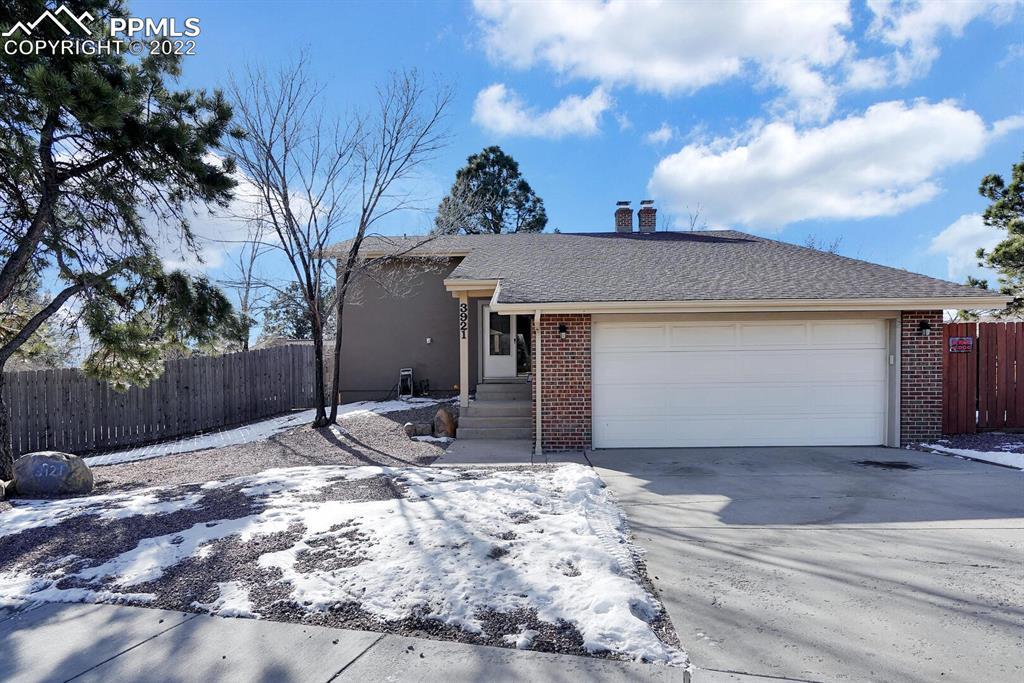 3921 S Carefree Cir., Colorado Springs, CO 80917