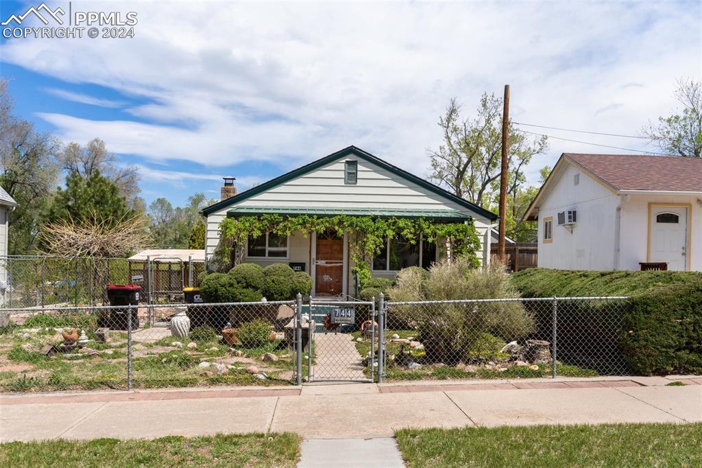 744 E Moreno Ave., Colorado Springs, CO 80903