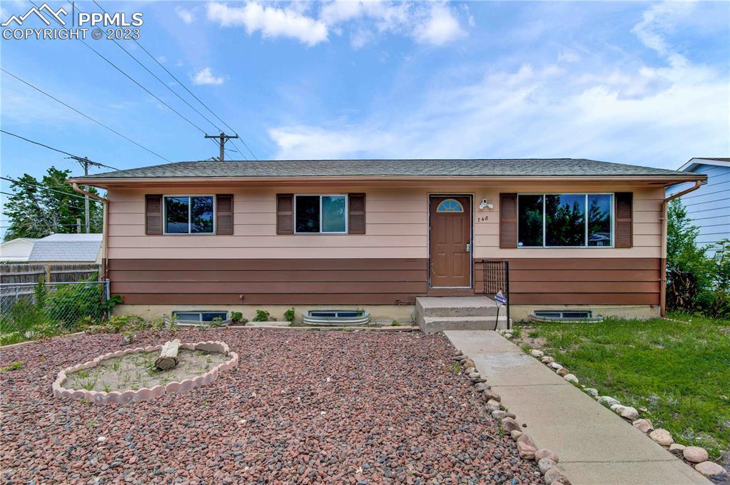 748 Winnepeg Dr., Colorado Springs, CO 80910