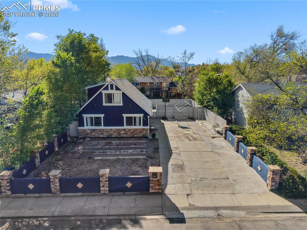 2038 Pepperwood Dr., Colorado Springs, CO 80910