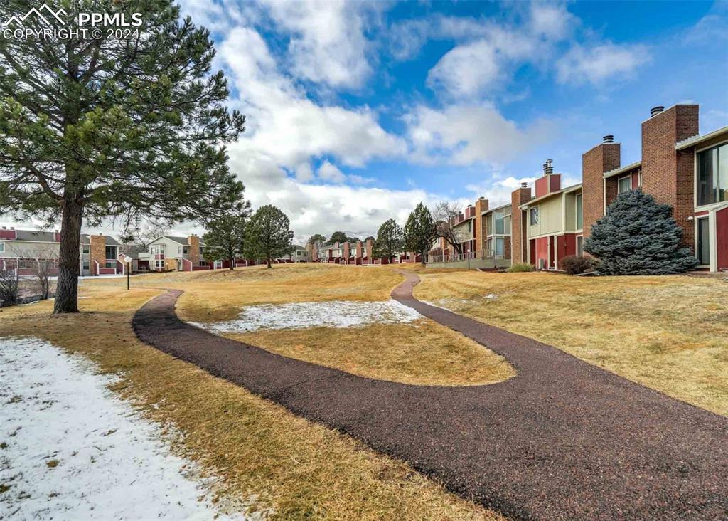 448 W Rockrimmon Blvd. #E, Colorado Springs, CO 80919
