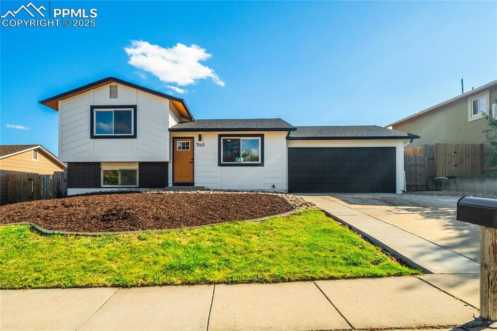 7665 Sunny View Ln., Colorado Springs, CO 80911