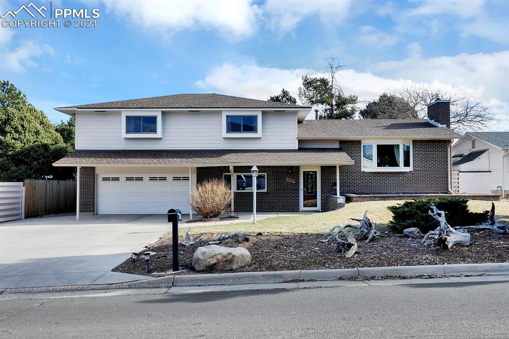 2105 Woodburn St., Colorado Springs, CO 80906