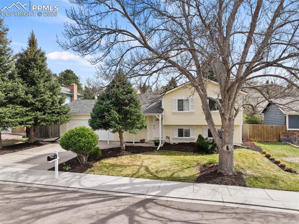 5363 E Old Farm Cir., Colorado Springs, CO 80917