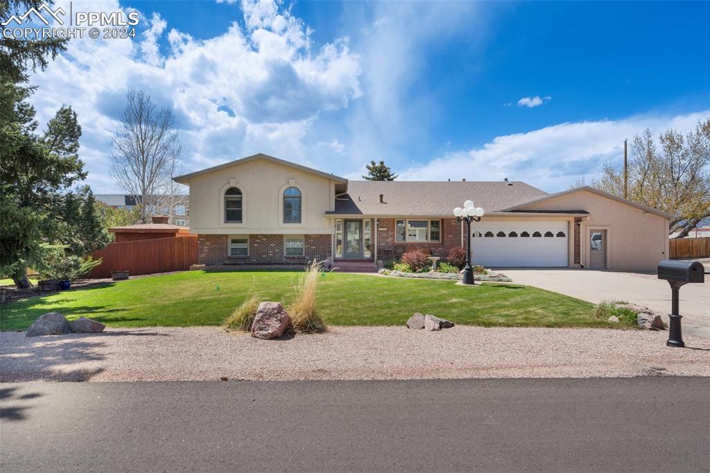 6730 Prince Dr., Colorado Springs, CO 80918