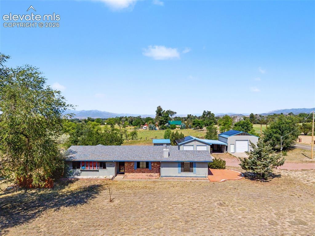 1335 Apple Ln., Penrose, CO 81240