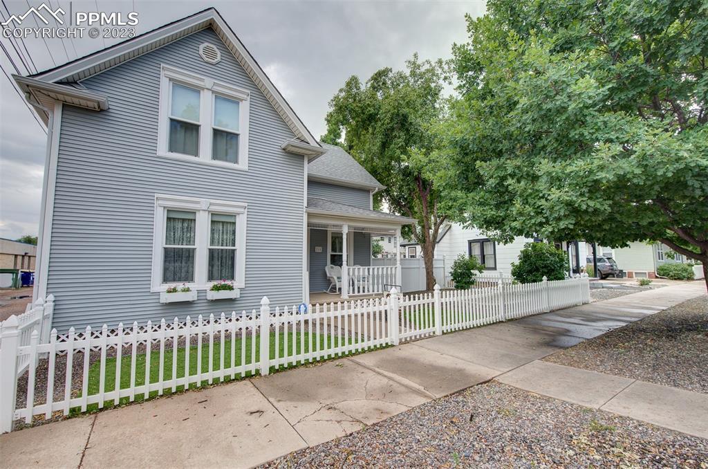 215 E Espanola St., Colorado Springs, CO 80907