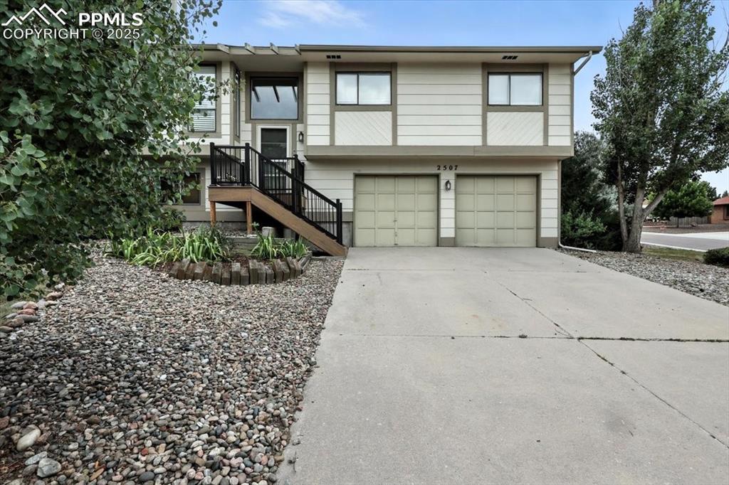 2507 Legend Ter., Colorado Springs, CO 80920