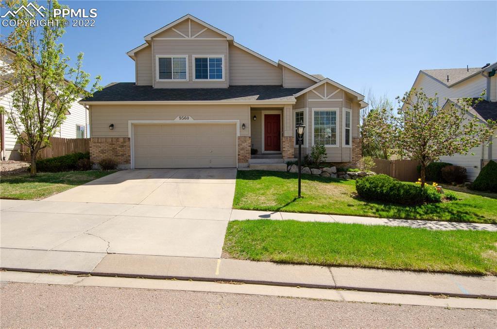 9560 Stoneglen Dr., Colorado Springs, CO 80920