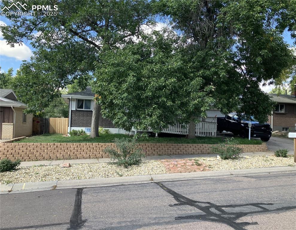 18 S Roosevelt St., Colorado Springs, CO 80910