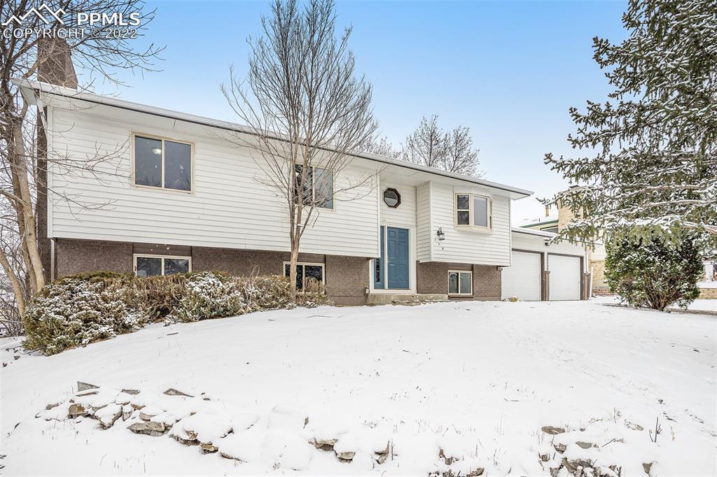 115 Estrella Vista St., Colorado Springs, CO 80911