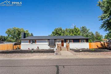 4718 Woodbury Dr., Colorado Springs, CO 80915