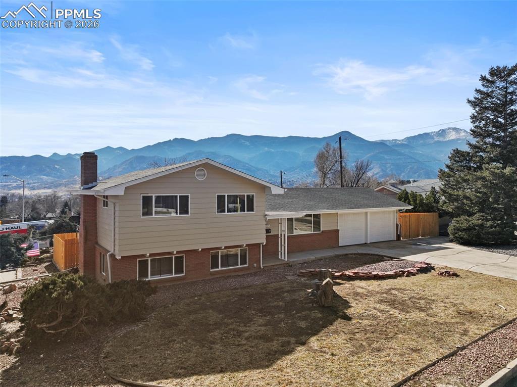 2905 Garden Hill Dr., Colorado Springs, CO 80904