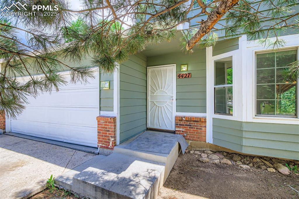 4427 Harwood Rd., Colorado Springs, CO 80916