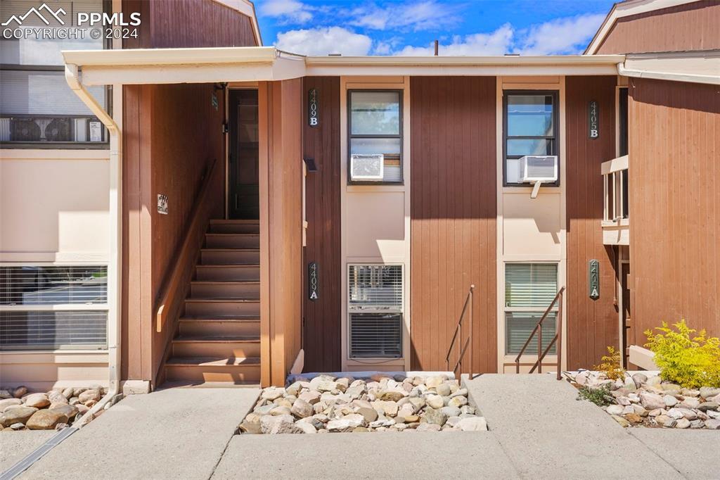 4409 N Carefree Cir. #A, Colorado Springs, CO 80917