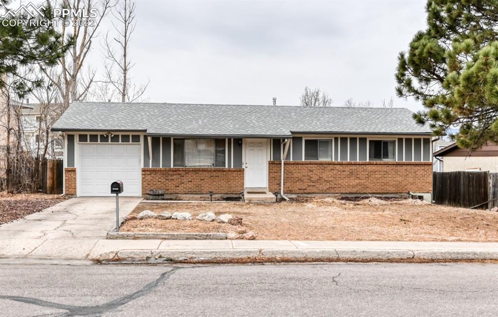 4885 Artistic Cir., Colorado Springs, CO 80917