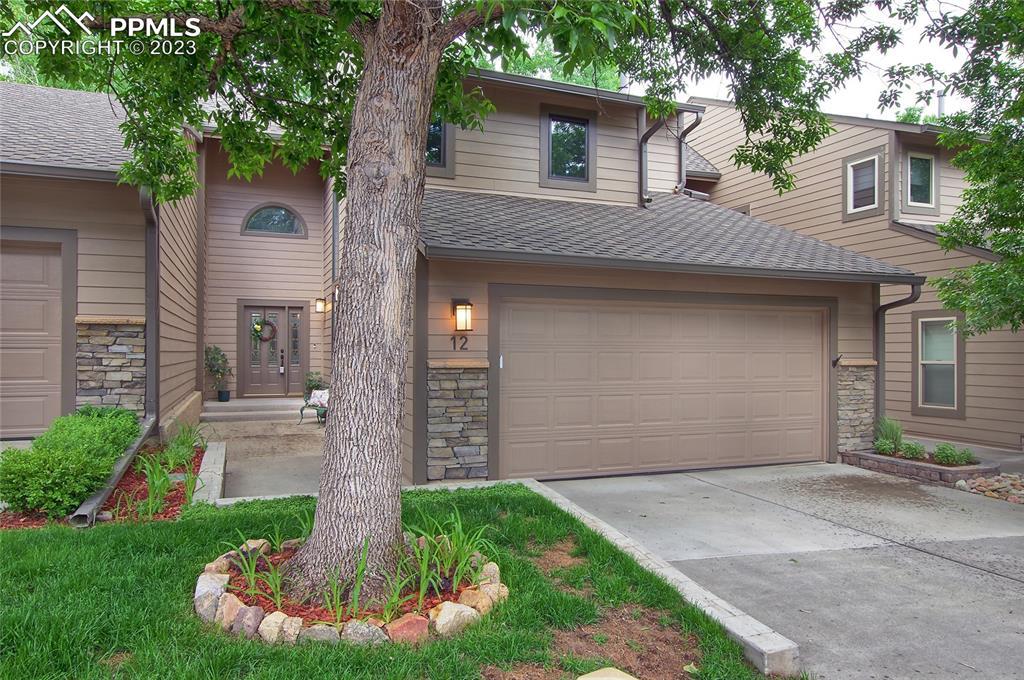 12 Woodbridge Dr., Colorado Springs, CO 80906