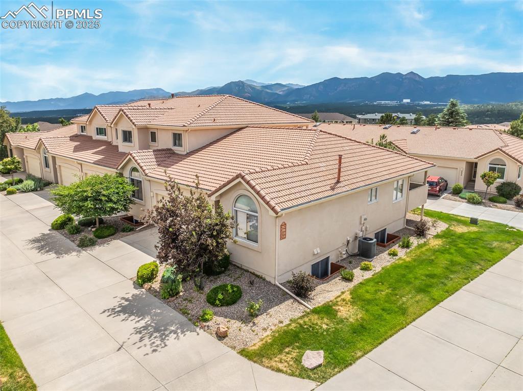 214 Luxury Ln., Colorado Springs, CO 80921