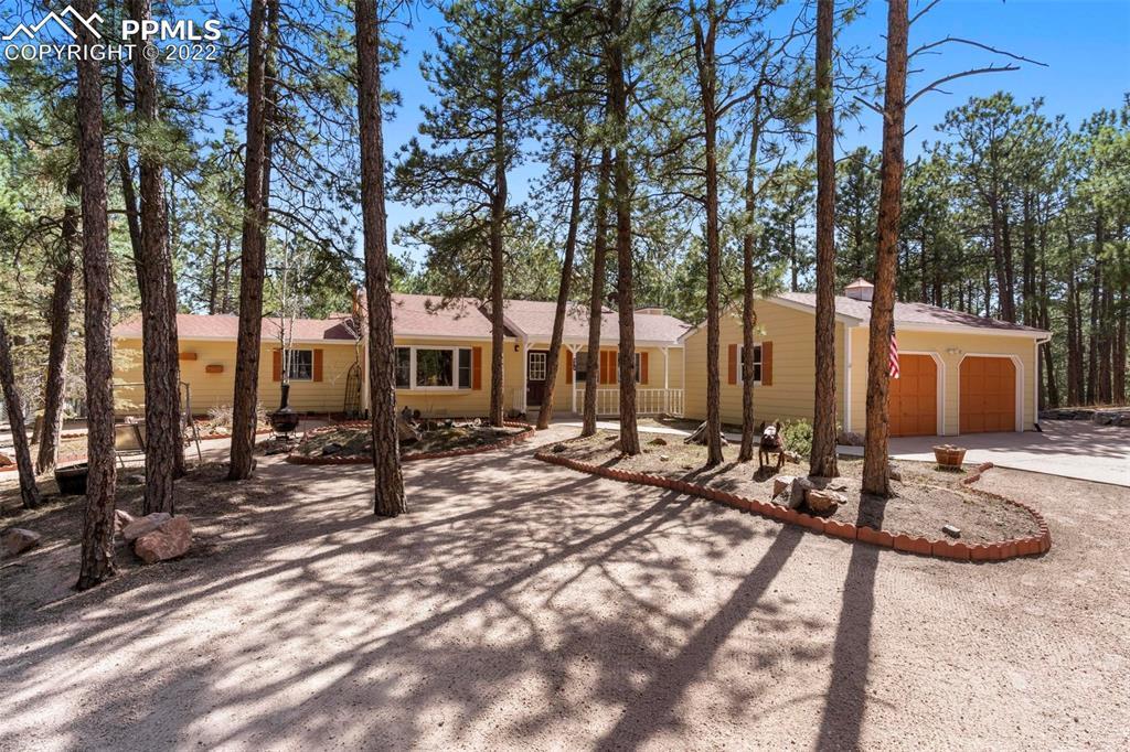 2550 Mountain Pine Ln., Colorado Springs, CO 80921