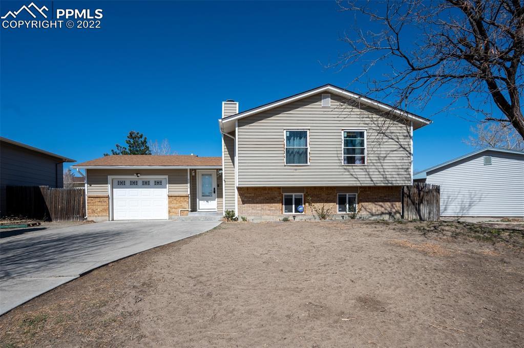 6950 Sugar Creek Cir., Colorado Springs, CO 80911