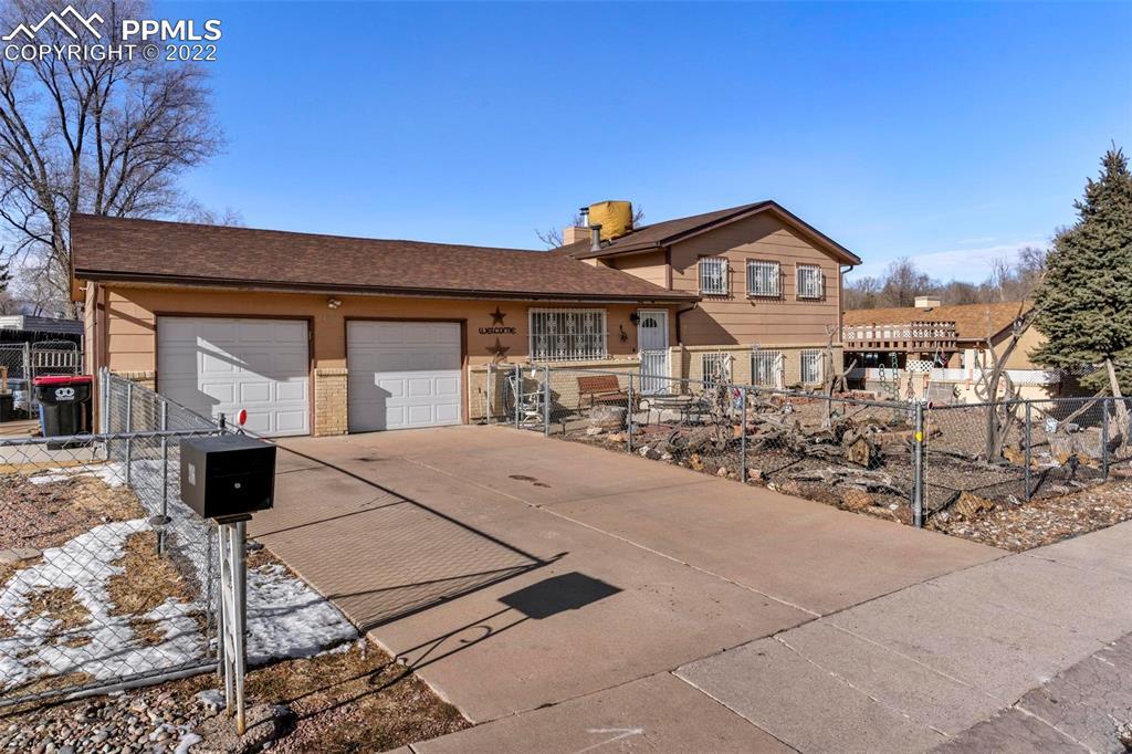 306 Longfellow Dr., Colorado Springs, CO 80910