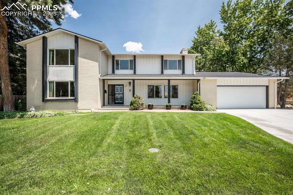 17 Heaton Pl., Pueblo, CO 81001