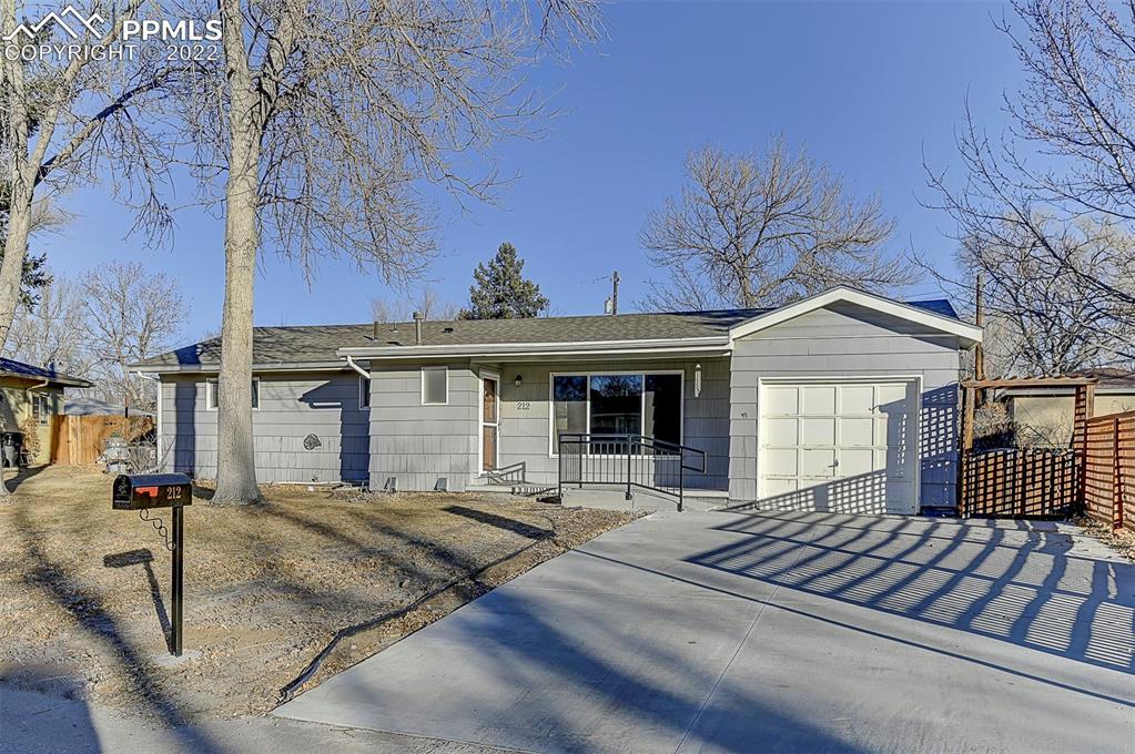 212 Holly Dr., Colorado Springs, CO 80911
