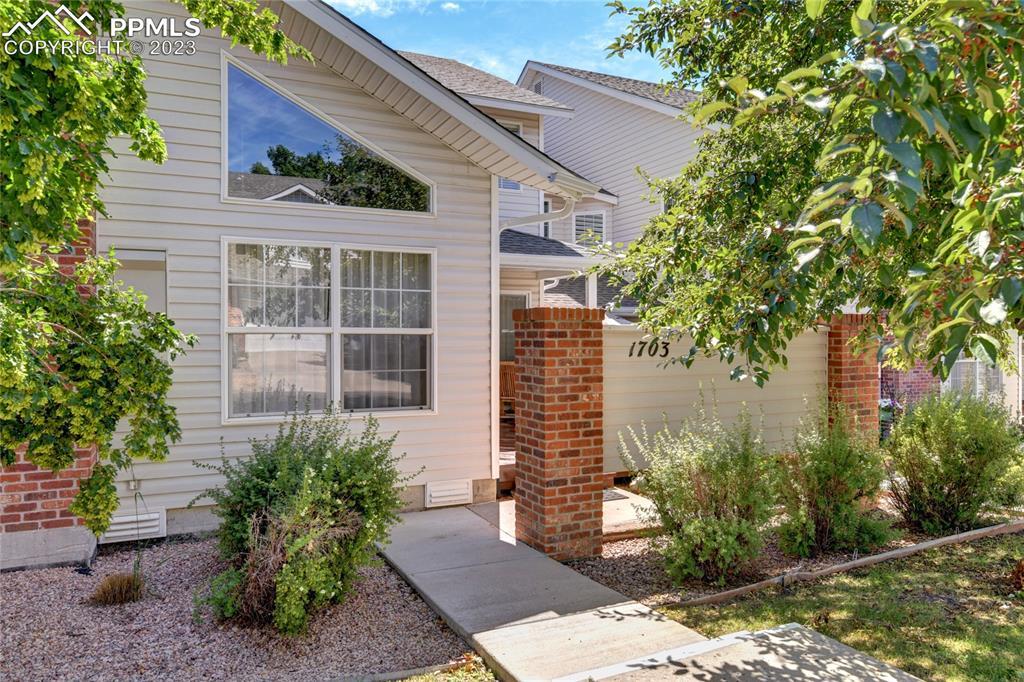 1703 Victorian Point, Colorado Springs, CO 80905