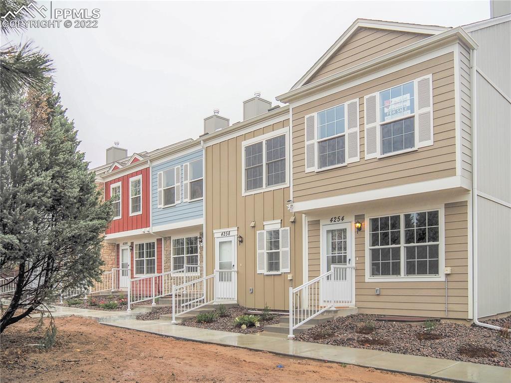 4258 Charleston Dr., Colorado Springs, CO 80916