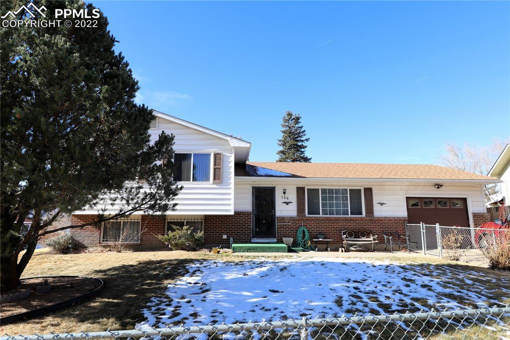 706 Drew Dr., Colorado Springs, CO 80911