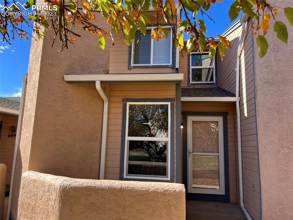 6637 Bobtail Dr., Colorado Springs, CO 80911