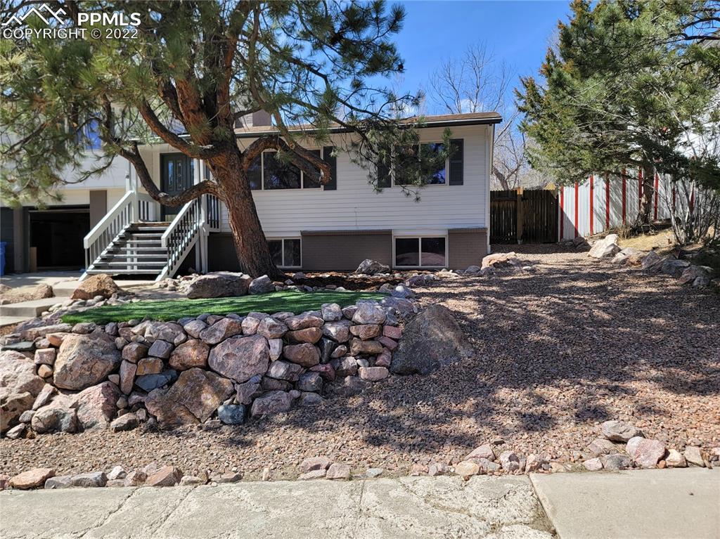 3902 Alemeda Cir., Colorado Springs, CO 80918