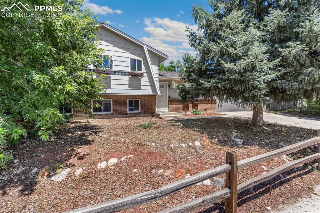 4528 Frost Dr., Colorado Springs, CO 80916