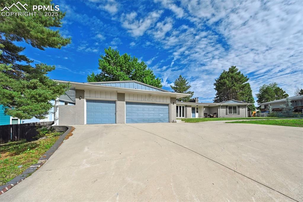 3340 Afternoon Cir., Colorado Springs, CO 80910